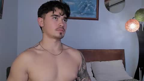 Snapshot of angelx_fox chatting on December 21, 7:06 pm Angel Fox online show from December 21, 7:06 pm