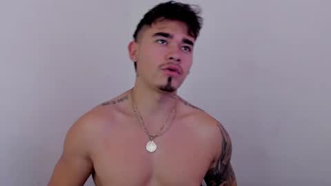 Snapshot of angelx_fox chatting on September 11, 4:40 pm Angel Fox online show from September 11, 4:40 pm