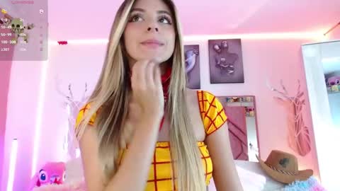 Angely  online show from October 31, 8:32 pm