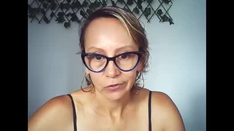 angelycute476334 online show from January 26, 3:58 pm