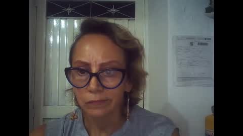 angelycute476334 online show from February 26, 10:42 pm