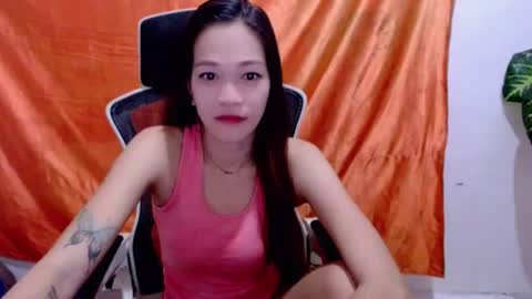 Snapshot of angelyn_slim chatting on June 23, 4:10 am angelyn_slim online show from June 23, 4:10 am