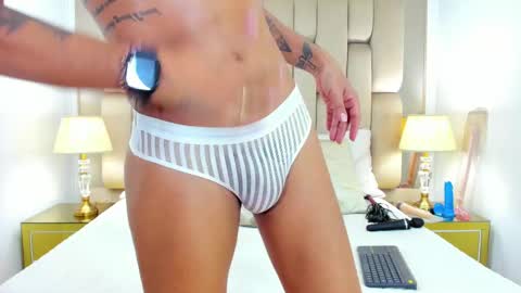 Snapshot of anghel_stone chatting on March 5, 6:56 pm Anghel Stone online show from March 5, 6:56 pm