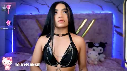 Snapshot of angie_boo_ chatting on October 17, 2:15 am Angie online show from October 17, 2:15 am
