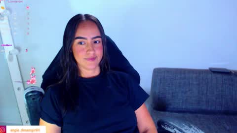 IG angie dreamgirl01 online show from February 19, 11:45 pm