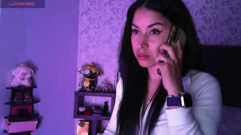 Snapshot of angiebaxter chatting on February 1, 4:14 am Angiebaxt online show from February 1, 4:14 am