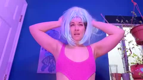 Snapshot of angiewakamatsu chatting on April 9, 1:49 am Lodestar online show from April 9, 1:49 am