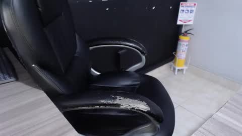 angy online show from January 10, 7:15 pm