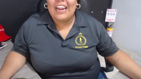 Snapshot of angy_ro12 chatting on April 18, 9:04 pm angy online show from April 18, 9:04 pm