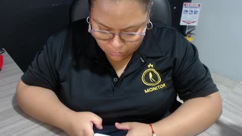 Snapshot of angy_ro12 chatting on May 19, 1:56 am angy online show from May 19, 1:56 am