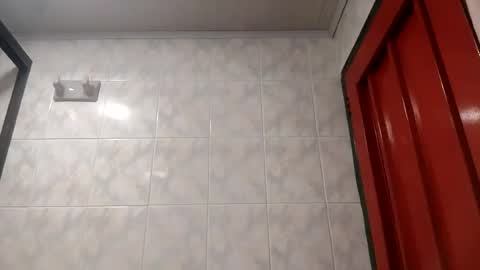 Snapshot of angy_ro12 chatting on June 28, 7:42 pm angy online show from June 28, 7:42 pm