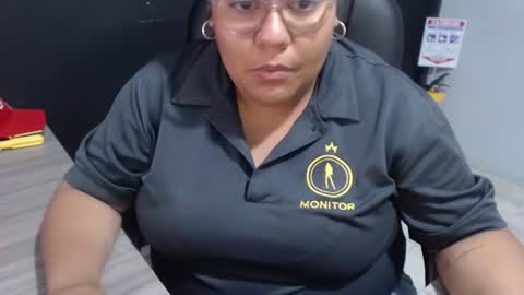 Snapshot of angy_ro12 chatting on July 8, 8:46 pm angy online show from July 8, 8:46 pm