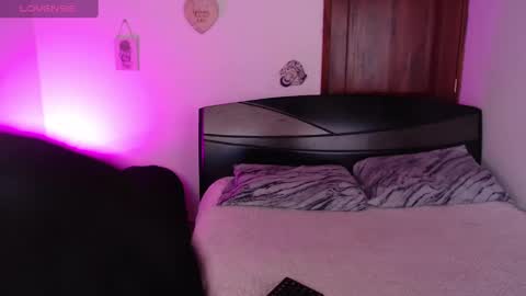 ana sofia   online show from December 3, 1:10 pm