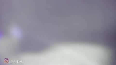 Ania online show from January 8, 7:45 pm