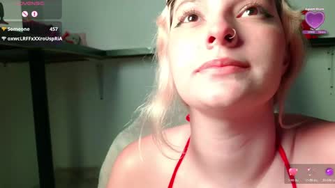 Snapshot of ania_mml chatting on June 8, 1:28 am Ania online show from June 8, 1:28 am