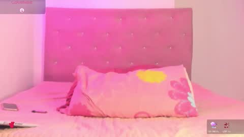 aniaross18 online show from November 19, 3:28 am