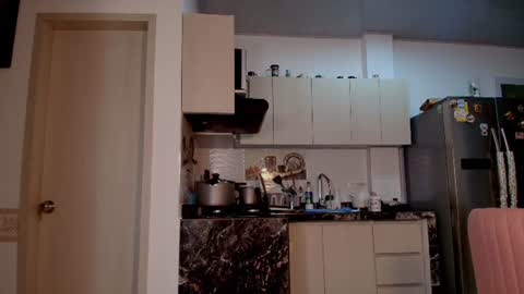 Snapshot of anielli69 chatting on June 20, 11:40 pm laura online show from June 20, 11:40 pm