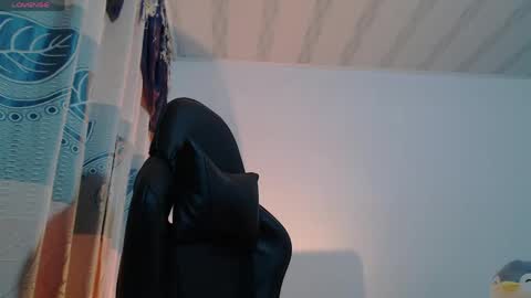 Snapshot of aniie_sweet4u chatting on May 11, 2:45 pm ANIIE online show from May 11, 2:45 pm