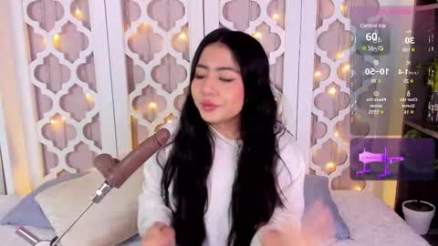 aniie_west online show from February 17, 12:16 pm