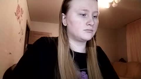 Anika online show from November 14, 5:55 pm