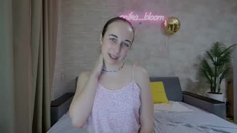 anikabloom online show from February 21, 2:17 am