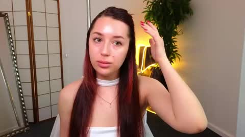 Anika online show from May 13, 7:39 am