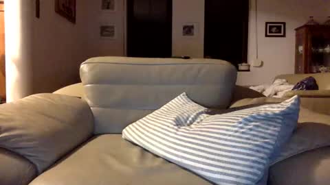 Snapshot of animal_michael chatting on December 29, 11:39 pm animal_michael online show from December 29, 11:39 pm