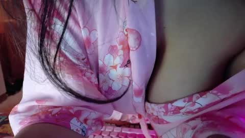 Snapshot of anisahade chatting on May 31, 2:57 pm Anisahade online show from May 31, 2:57 pm