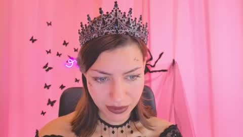 Anni online show from October 31, 6:14 am