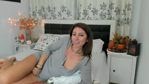 Anisia online show from October 7, 1:41 pm