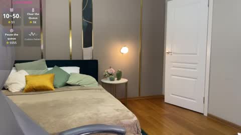 Anita online show from April 9, 1:16 am