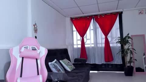 Ana online show from February 5, 4:55 pm