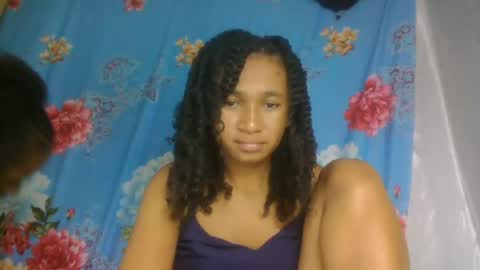 Snapshot of anitaazzh chatting on June 28, 2:01 pm anitaazzh online show from June 28, 2:01 pm