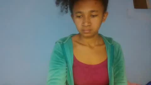 Snapshot of anitaazzh chatting on July 13, 8:50 am anitaazzh online show from July 13, 8:50 am