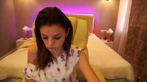 Snapshot of anitabambie chatting on September 18, 5:53 am Anita online show from September 18, 5:53 am