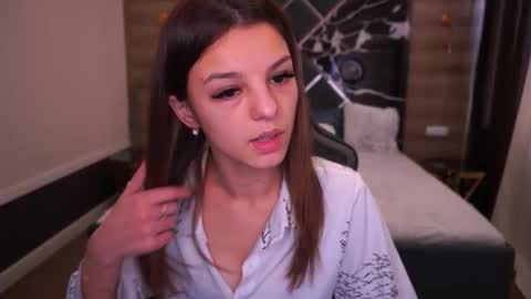 Snapshot of anitabambie chatting on October 10, 7:29 am Anita online show from October 10, 7:29 am