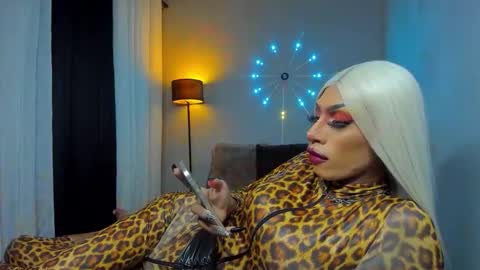 Miss Ann online show from November 24, 11:10 am