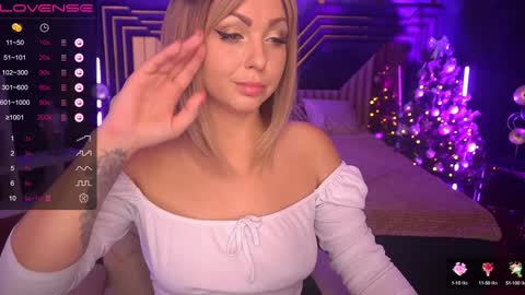 Anita online show from December 15, 6:37 pm