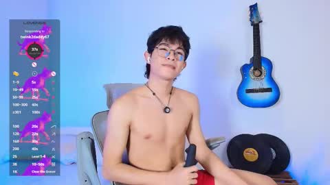 Snapshot of anky_xx chatting on November 11, 1:05 am Anky online show from November 11, 1:05 am