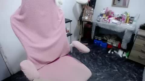 Snapshot of anliahottiexx chatting on March 27, 8:41 pm ANN online show from March 27, 8:41 pm