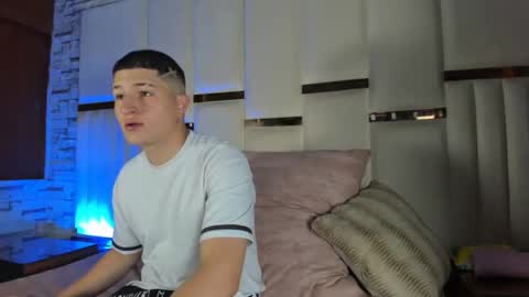 ANGEL AND TEFY online show from April 13, 4:12 pm