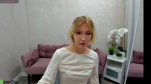 Snapshot of ann_garcia chatting on February 23, 12:41 am ann online show from February 23, 12:41 am