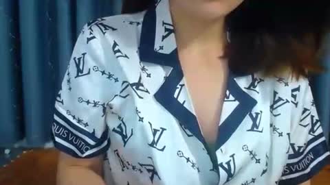 anna193451 online show from March 1, 3:03 pm