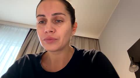 Anna online show from November 8, 7:41 am