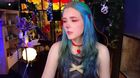 Snapshot of anna_bloom_ chatting on December 23, 4:50 pm Violett online show from December 23, 4:50 pm