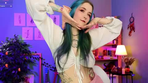 Snapshot of anna_bloom_ chatting on January 21, 4:37 pm Violett online show from January 21, 4:37 pm