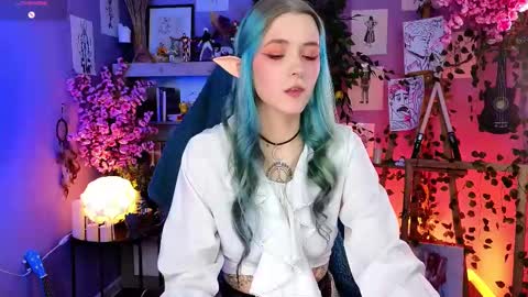 Snapshot of anna_bloom_ chatting on March 6, 3:13 pm Violett online show from March 6, 3:13 pm