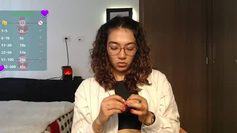 Anna online show from December 16, 3:22 pm