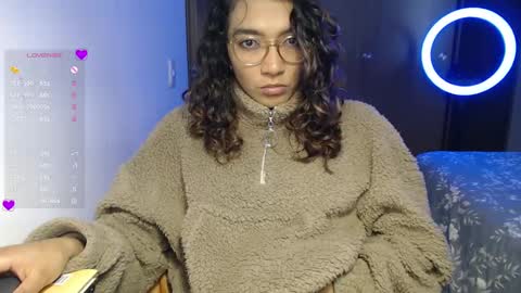 Anna online show from February 5, 3:09 pm