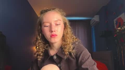 Anna online show from April 29, 11:03 am